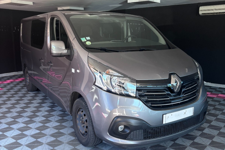 RENAULT TRAFIC FOURGON