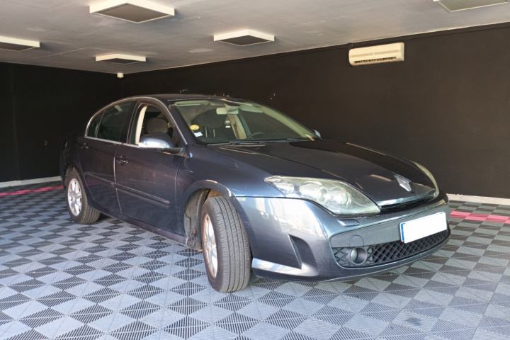 RENAULT LAGUNA III BERLINE BUSINESS